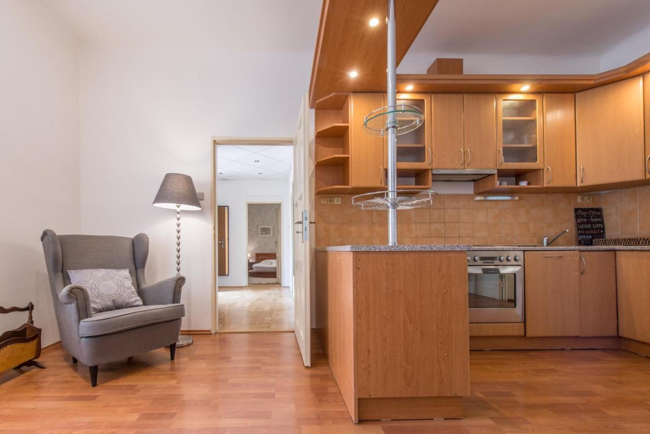 Prague Locals Monastery Apartments Luaran gambar