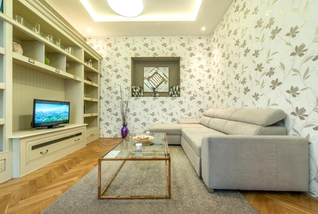 Prague Locals Monastery Apartments Luaran gambar