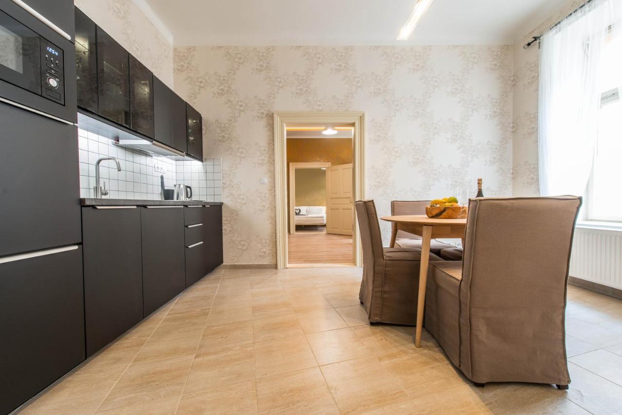 Prague Locals Monastery Apartments Luaran gambar
