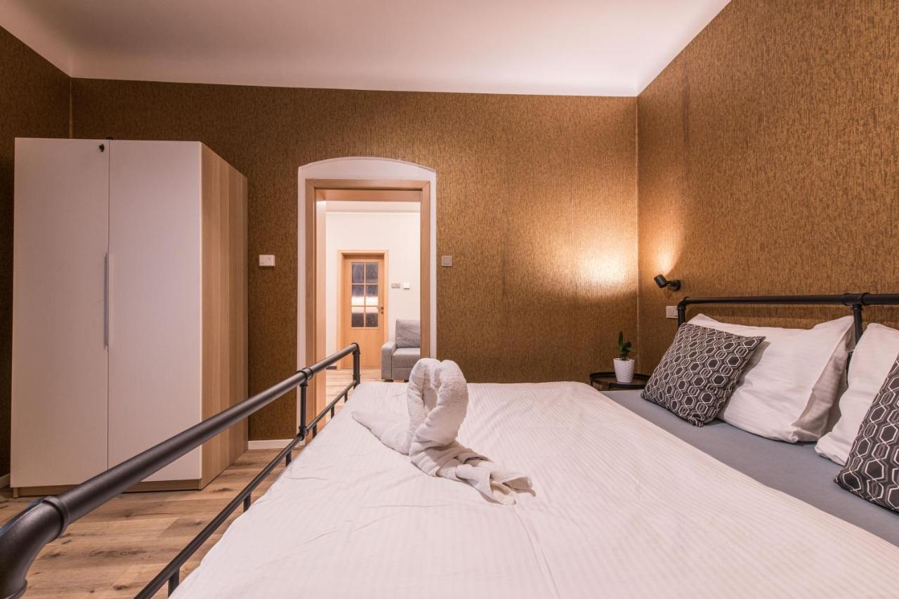 Prague Locals Monastery Apartments Luaran gambar