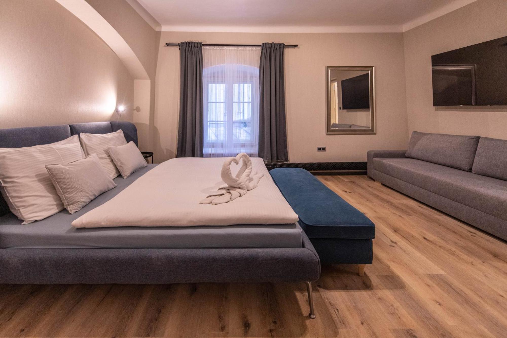 Prague Locals Monastery Apartments Luaran gambar