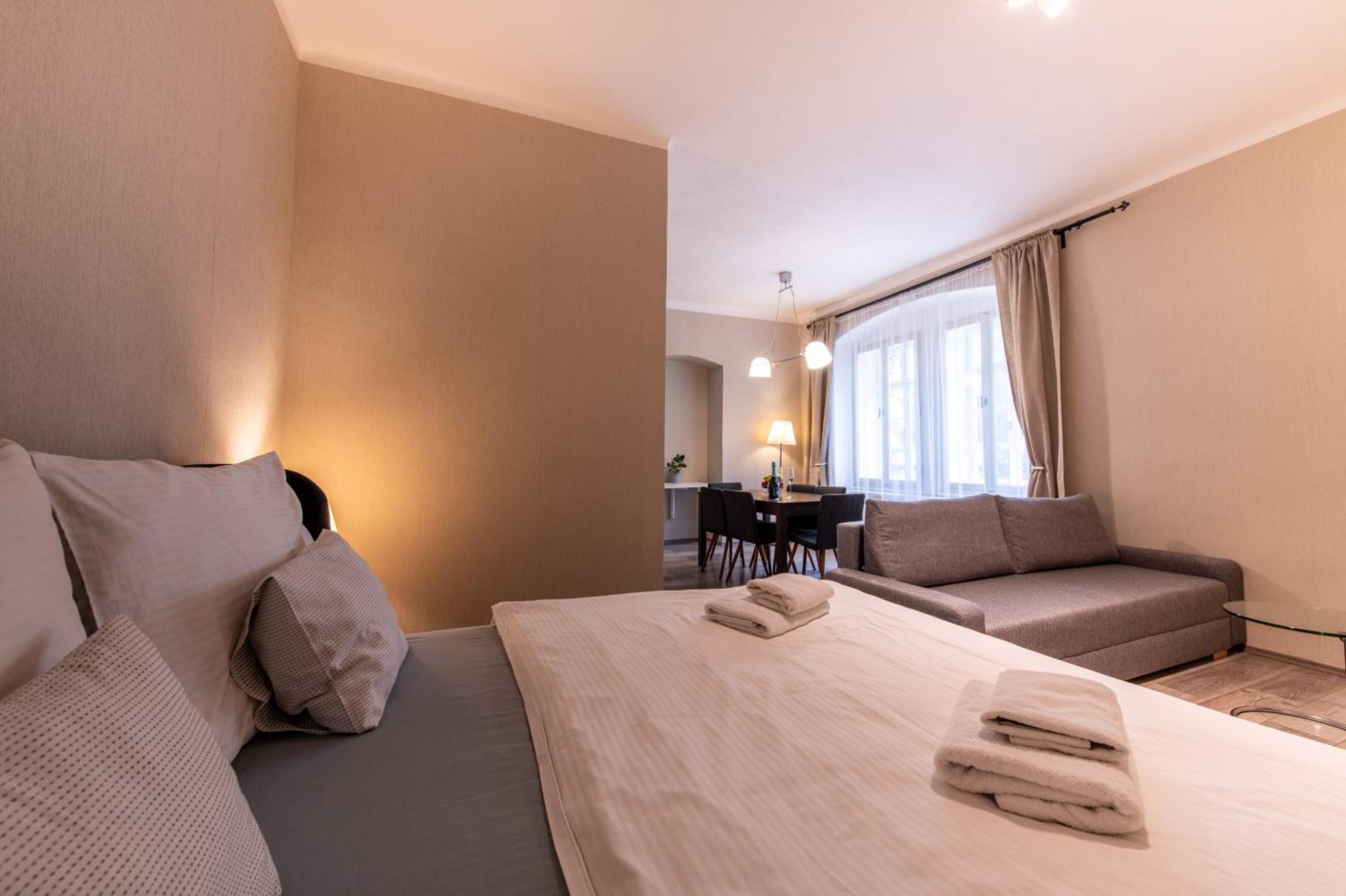 Prague Locals Monastery Apartments Luaran gambar